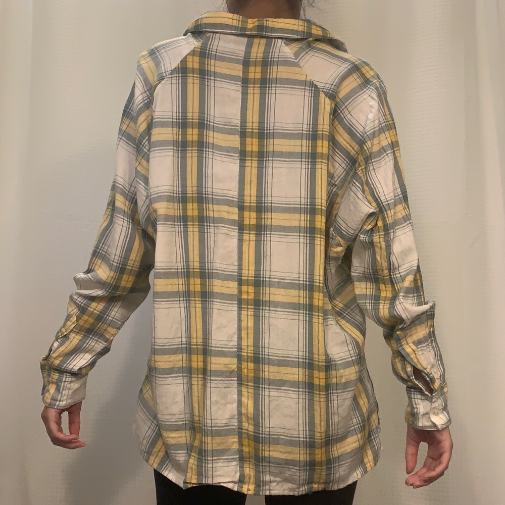 Button up top - Picture 4 of 6